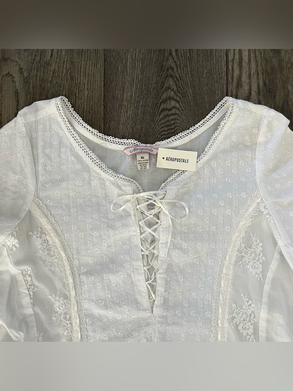 AEROPOSTALE NWT Vintage White Eyelet Lace Front Tie Back Peasant Blouse Size XL - Picture 3 of 7